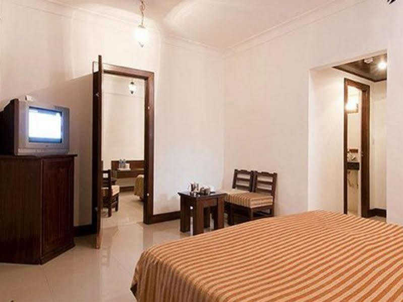 Hotel Atithi Agra (Uttar Pradesh) Exterior foto